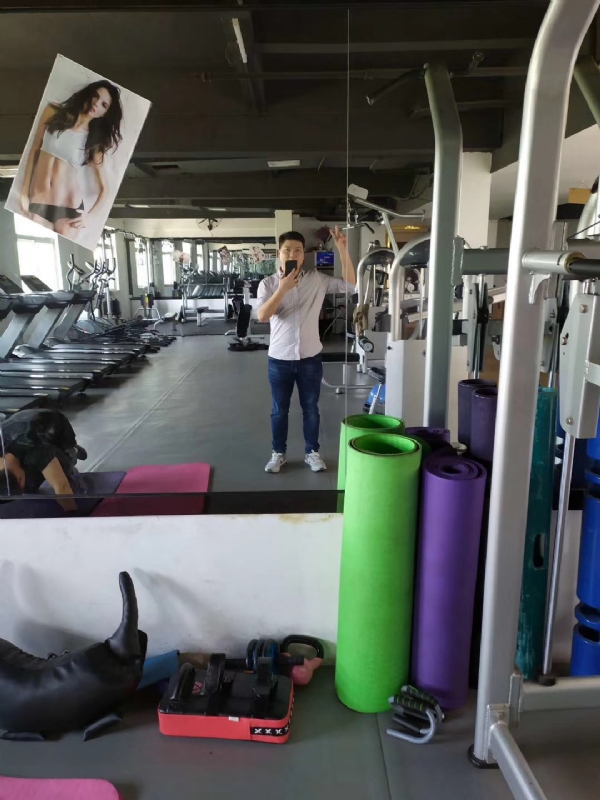 年轻有为健哥的第一张照片--杭州认干亲服务网