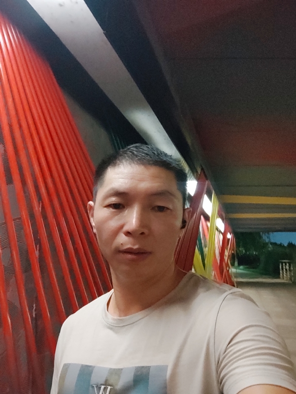 夜猫的第一张照片--杭州认干亲服务网